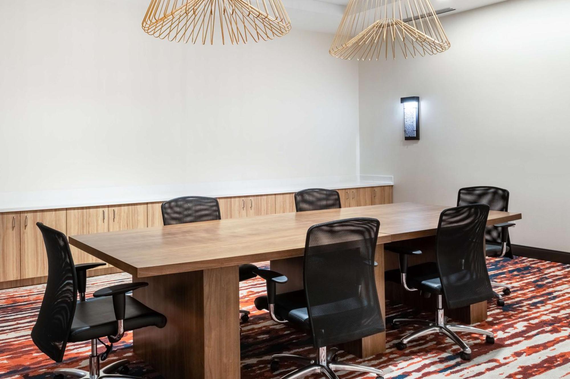 Hilton Garden Inn Лонгмонт Экстерьер фото