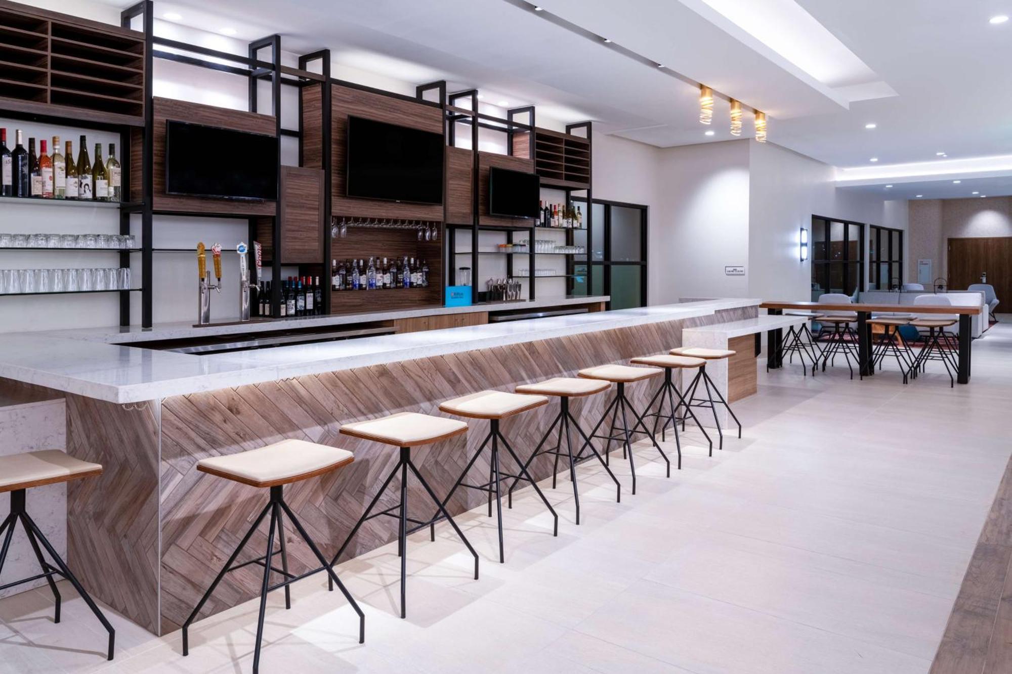 Hilton Garden Inn Лонгмонт Экстерьер фото